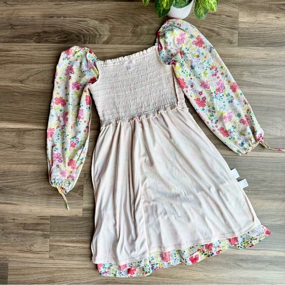 LC Lauren Conrad Floral Smocked Puff Bishop Sleeves Tie Cuffs Lined Dress Sz XS - Picture 11 of 14